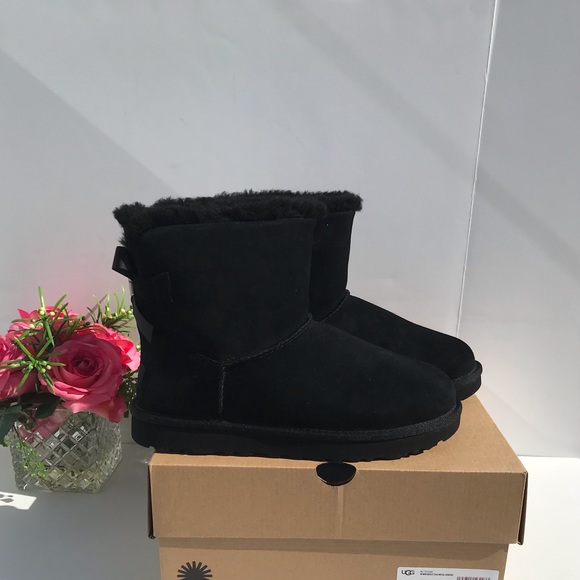 UGG Mini Bailey UGG Metal Graphic - Picture 10 of 12